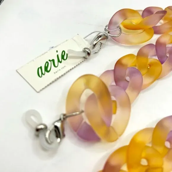 Aerie Pink and Yellow Chain Sunglass Holder - Picture 3 of 4